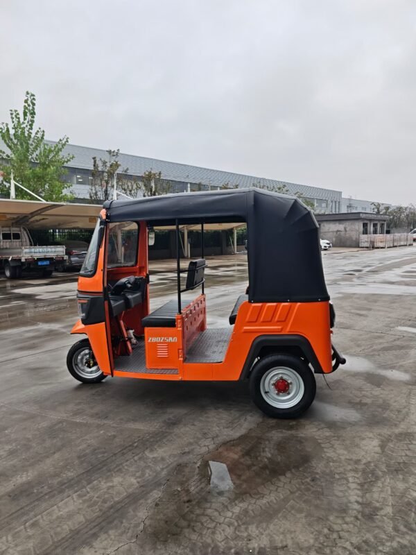 Tuk-tuk Electric tricycle